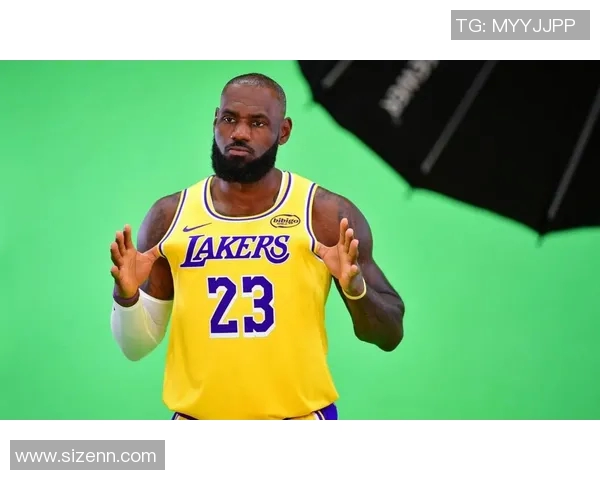 詹姆斯在比赛中受伤,成为湖人失利不可承受之重 詹姆斯在比赛中受伤,成为湖人失利不可承受之重